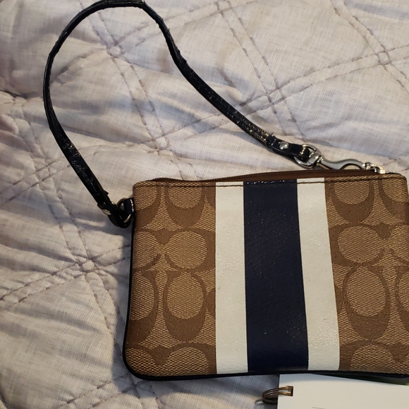 Coach Wristlet - Picture 6 of 6